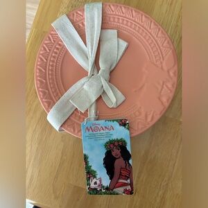 Disney Moana Embossed Ceramic Plates